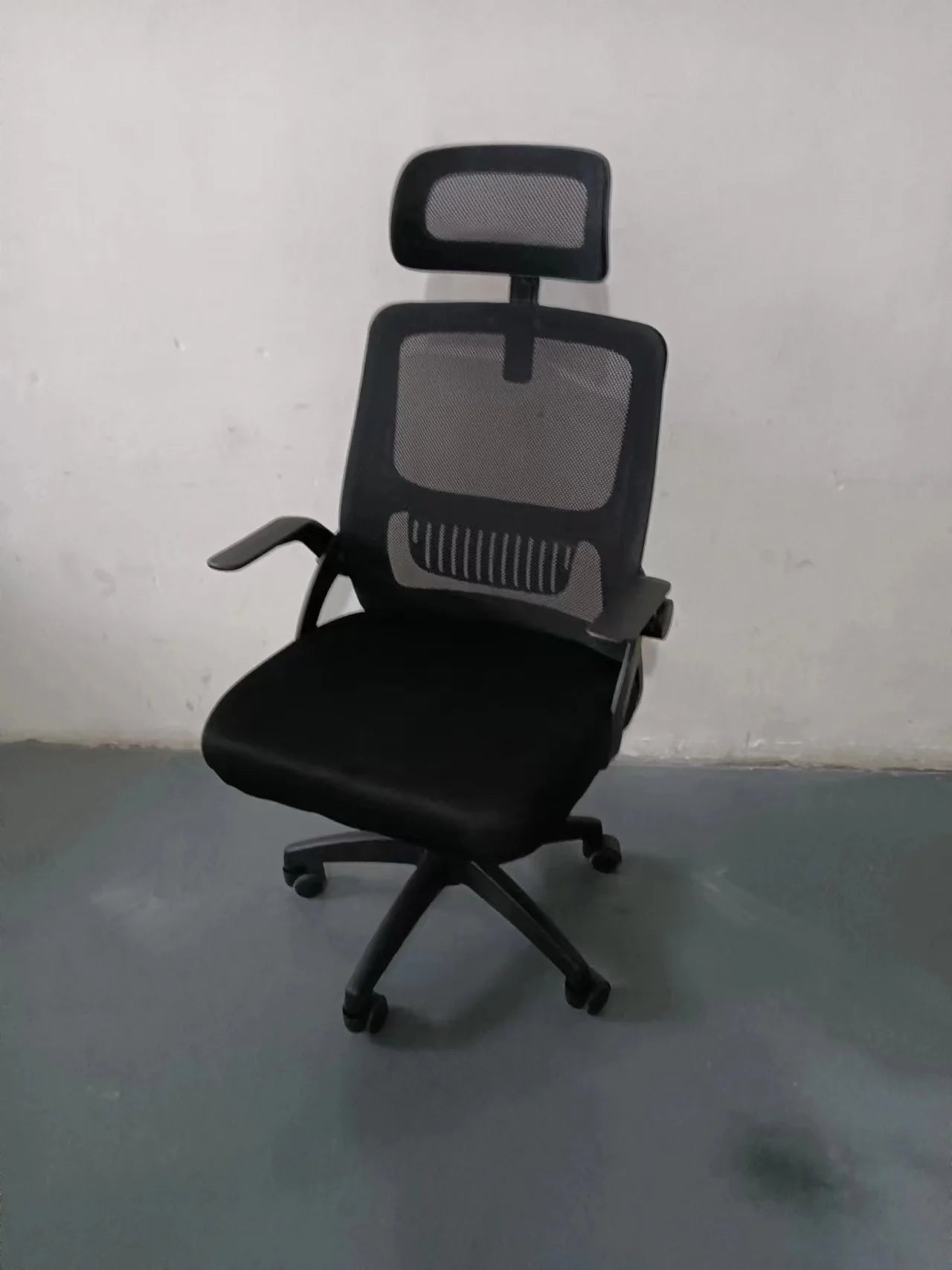 Office chair with Lumbar support swivel desk armchair wheels office room room ergonomic Gaming desk tulipu Nordic chair black Gray