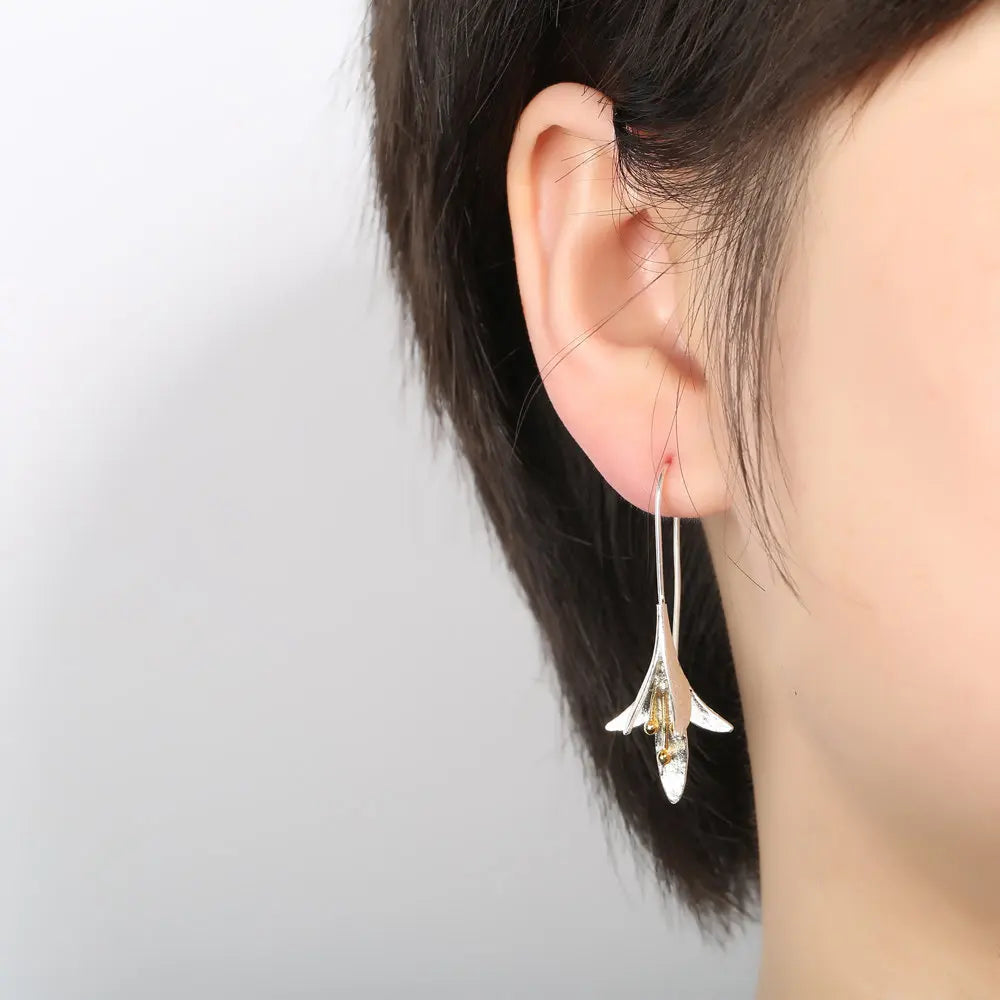 Huitan Creative Two Tone Flower Shaped Women's Earrings Hip Hop Party Anniversary Love Gift Delicate Dangle Earrings for Female