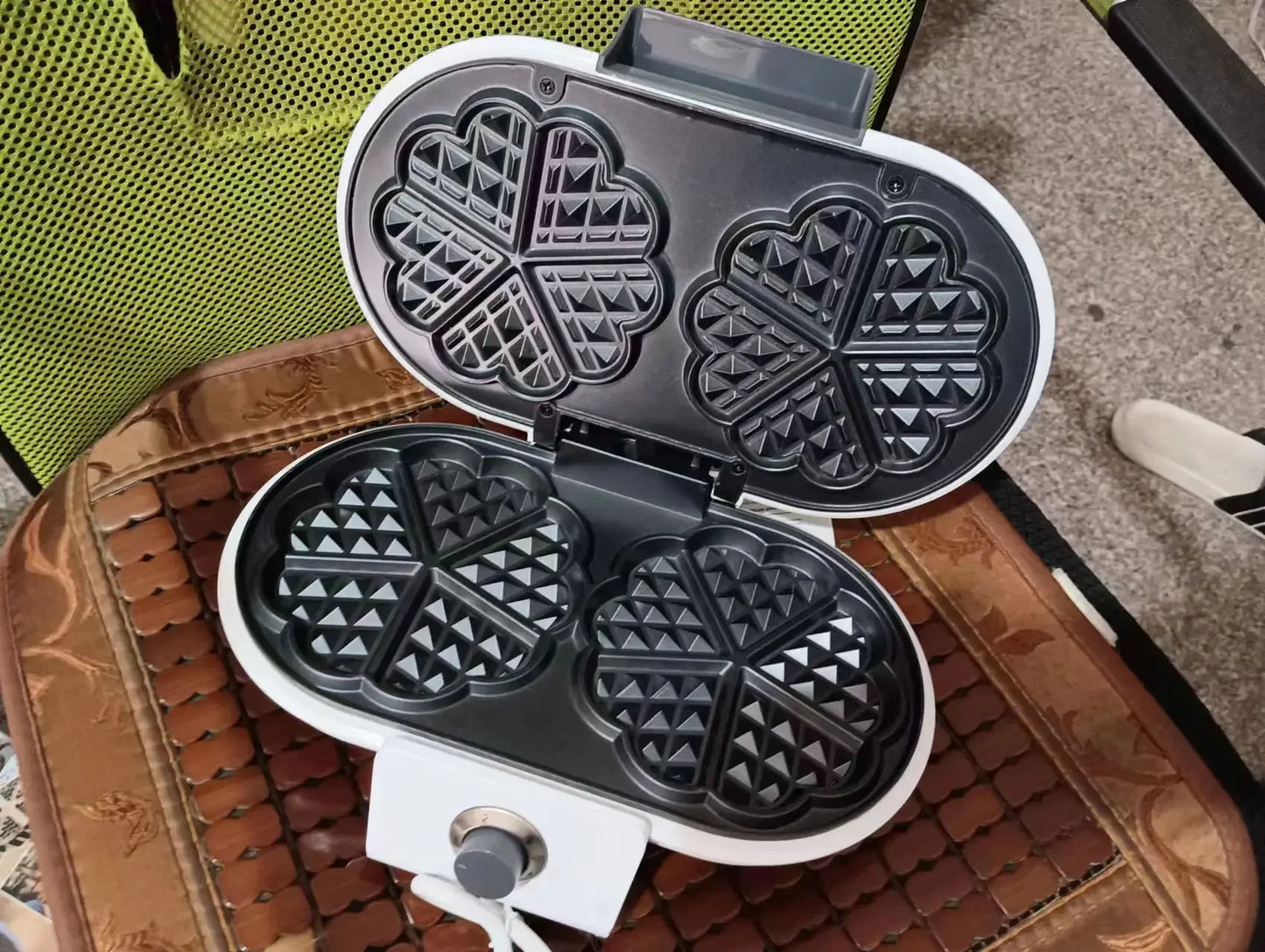 Houselin Belgian Waffle Maker, 4 Slices