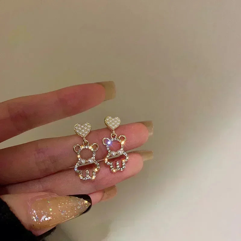 Pendientes de hojas doradas de cristal verde para mujer, accesorios diarios de individualidad, aniversario del Día de San Valentín, regalos de joyería de cumpleaños